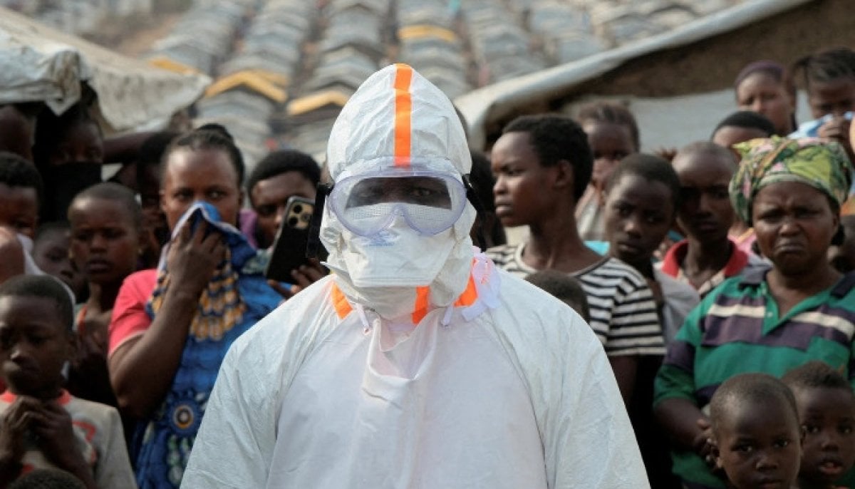 Ebola spreading &lsquo;like a wildfire&rsquo; in Democratic Republic of Congo, expert warns
